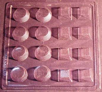Choc Mould No. 21 - Pyramid Truffle